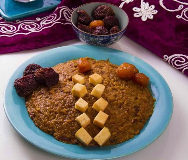Yakhme Turosh is an traditional dish from Isfahan
