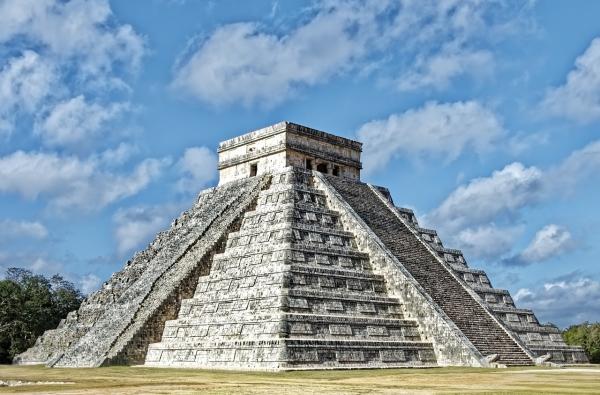 Chichén Itzá: Unveiling the Mysteries of the Mayan Metropolis