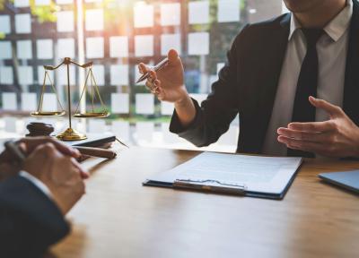 Why You Might Need a Financial Litigation Lawyer